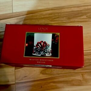 Lenox winter greetings votive candle  holder nwt